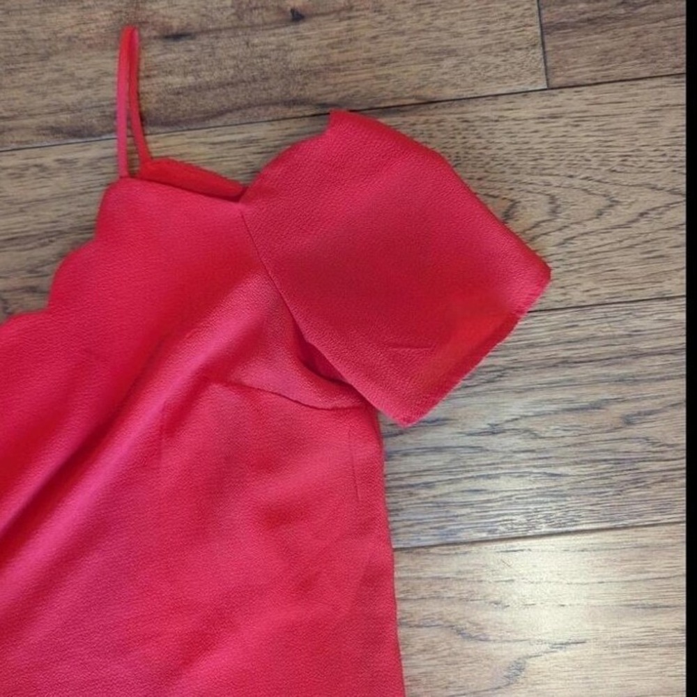 Red Scalloped Cold Shoulder Blouse Top Short Sleeve Feminine Coquette Romantic - Picture 3 of 4
